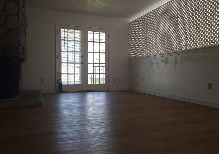 8560 Park Ln — Photo 12