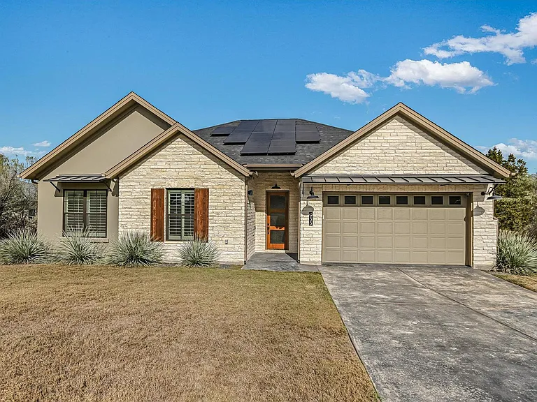 935 Wesley Ridge Dr — Photo 2