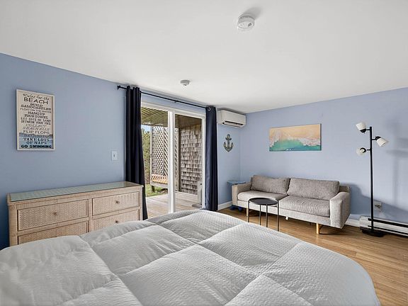 5th image of 132 Shore Road Unit 15