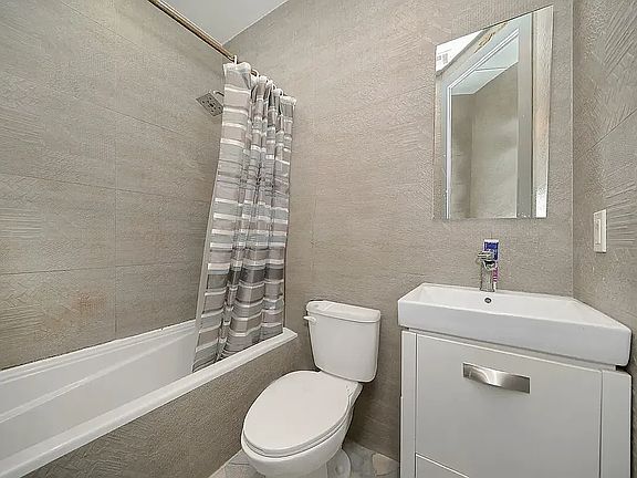 5th image of 9 Marcus Garvey Blvd APT 3R