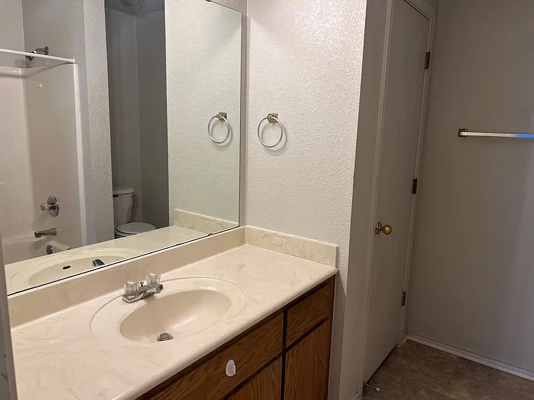 2806 Alma Dr — Photo 8