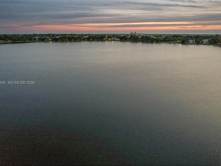 512 NW 120th Dr — Photo 57