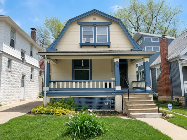 4132 Oak St, Kansas City, MO 64111