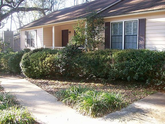 2nd image of 818 Alliegood Ave