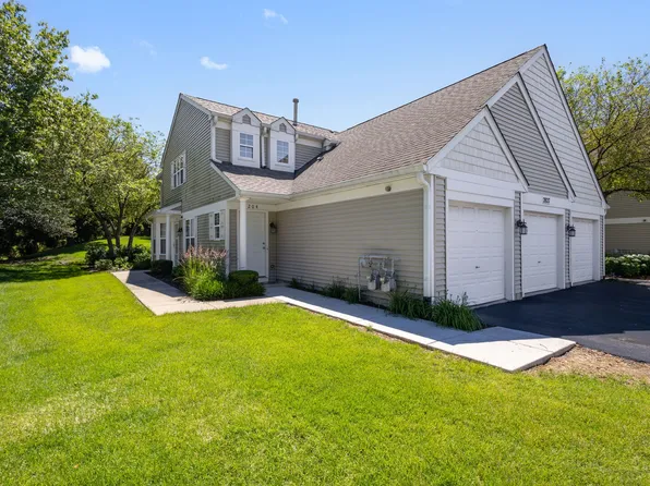 2827 Rutland Cir Unit 204, Naperville, IL 60564