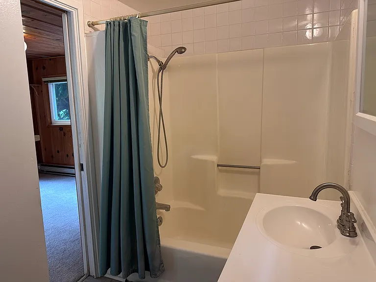 Madrone Ave — Photo 4