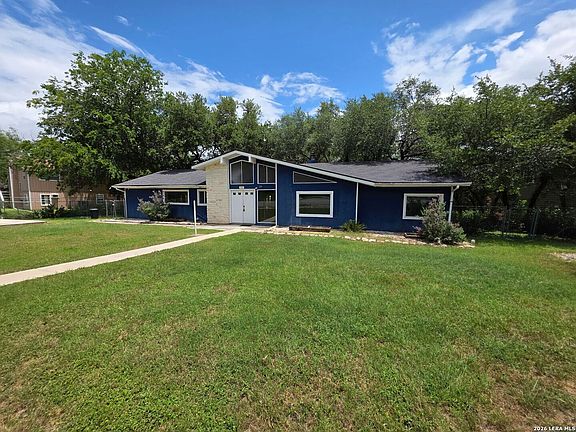 2nd image of 3019 Lakeview