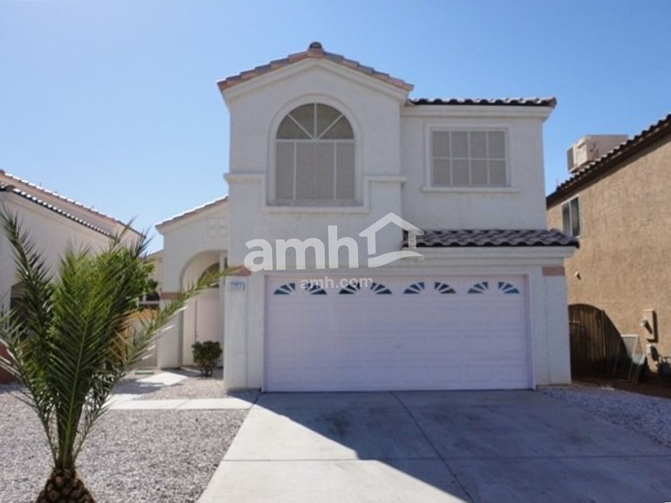 1st image of 1717 Cedar Bluffs Way