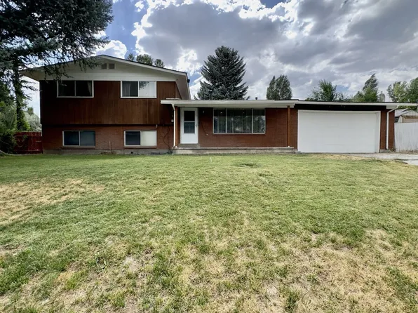 235 Keppler Dr, Elko, NV 89801