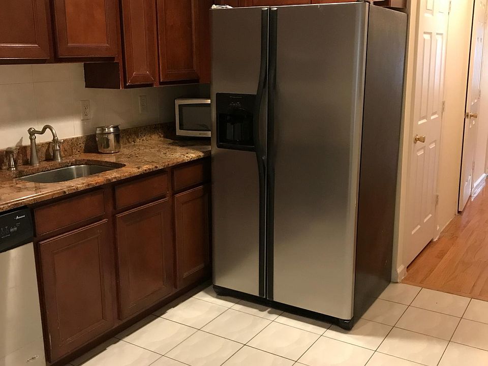 Kitchen- Full Fridge, Granite Countertops, Dishwasher and stainless steal appliances.