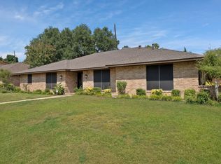 1406 Shady Brook Dr, Desoto, TX 75115