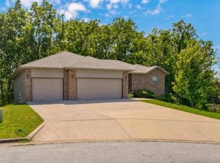 3031 N Albertha Avenue, Springfield, MO 65803