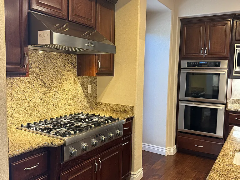 7056 Emerson Ln — Photo 11