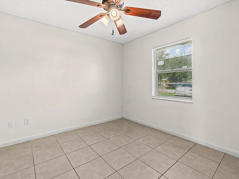 4807 Gulfstream Rd — Photo 9