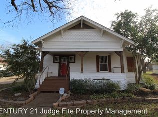 220 E Travis St, Italy, TX 76651