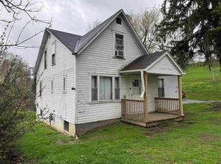 1828 Country Club Rd, Fairmont, WV 26554