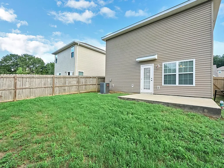 220 Wainwright Dr — Photo 48