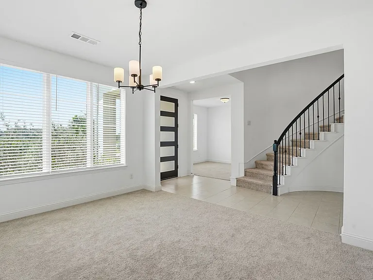 2788 Walker Way — Photo 5