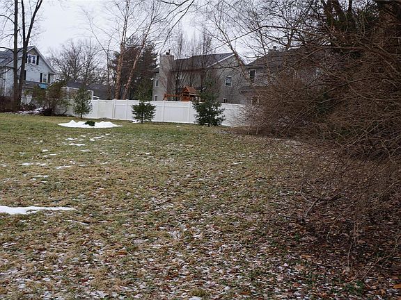 5th image of 320 W Monroe Ave