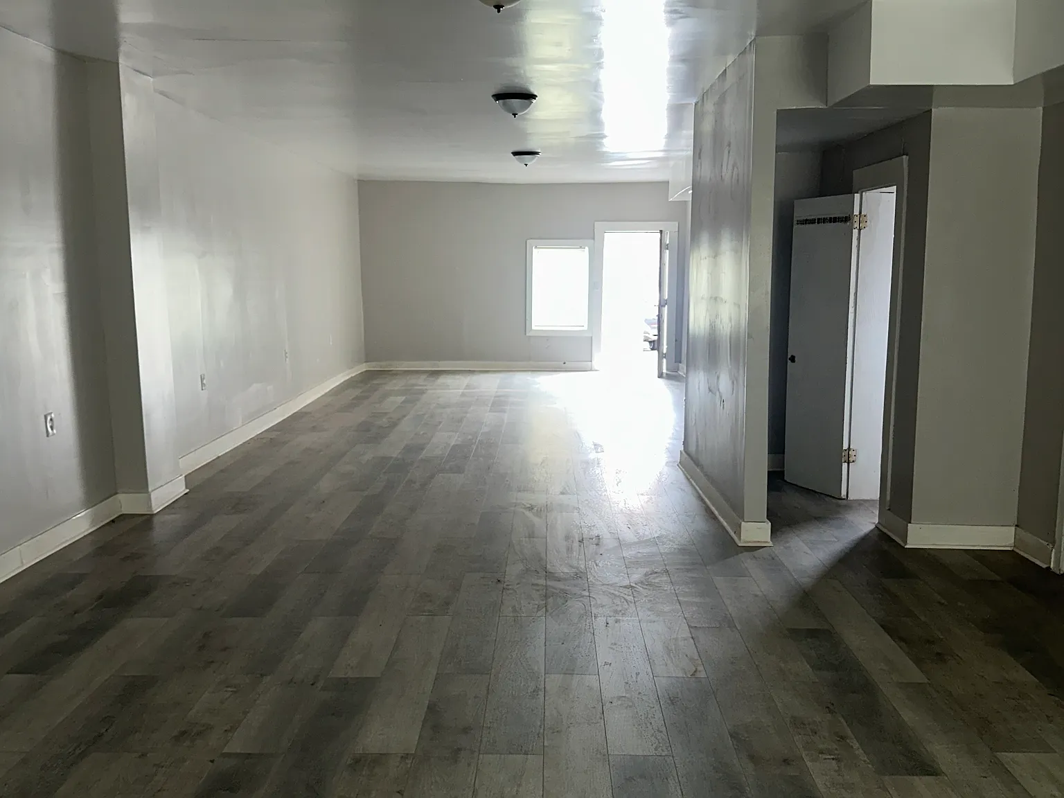 2 bed, 1200 sqft, $1,300 — Photo 3