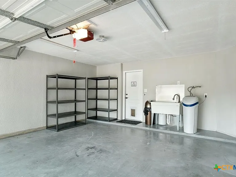 2412 Willow Way — Photo 24