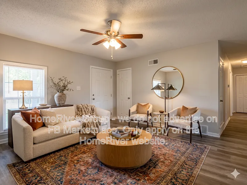 3 bed, 1.5 bath, 1323 sqft, $1,165 — Photo 2