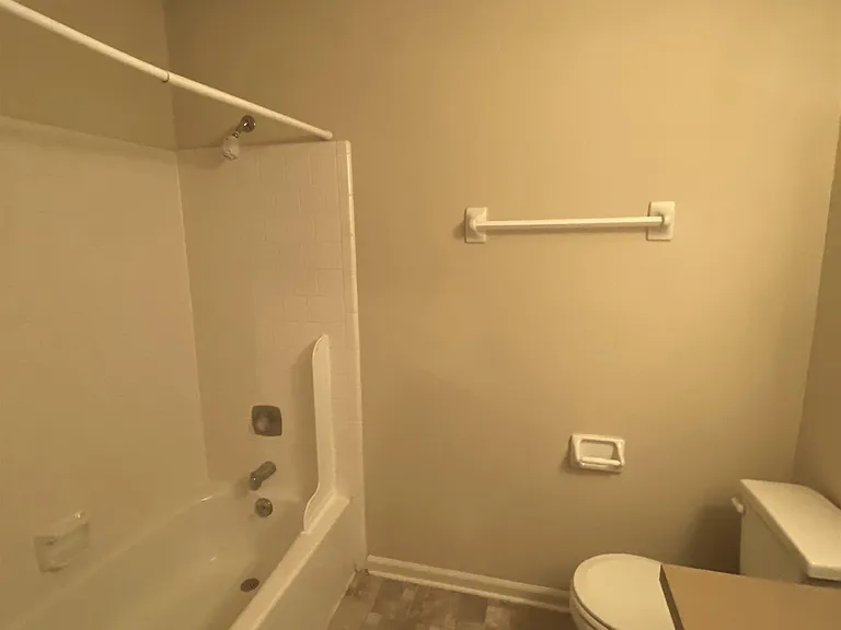 3701 Donovan Dr #B — Photo 25