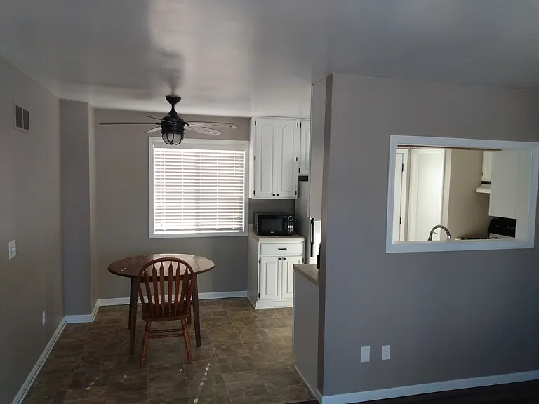 849 W Kansas St — Photo 3