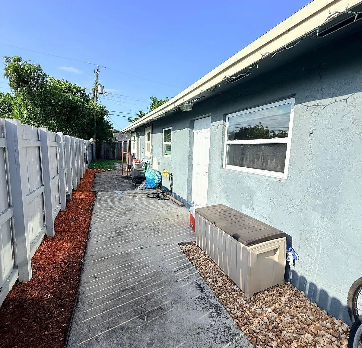 2 bed, 1.0 bath, 780 sqft, $2,100 — Photo 3
