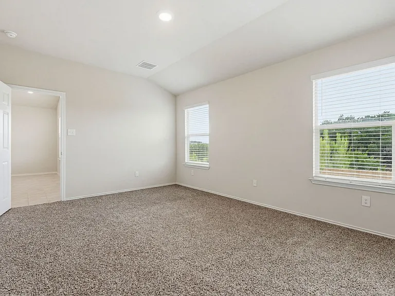 1706 Jarma Dr — Photo 9