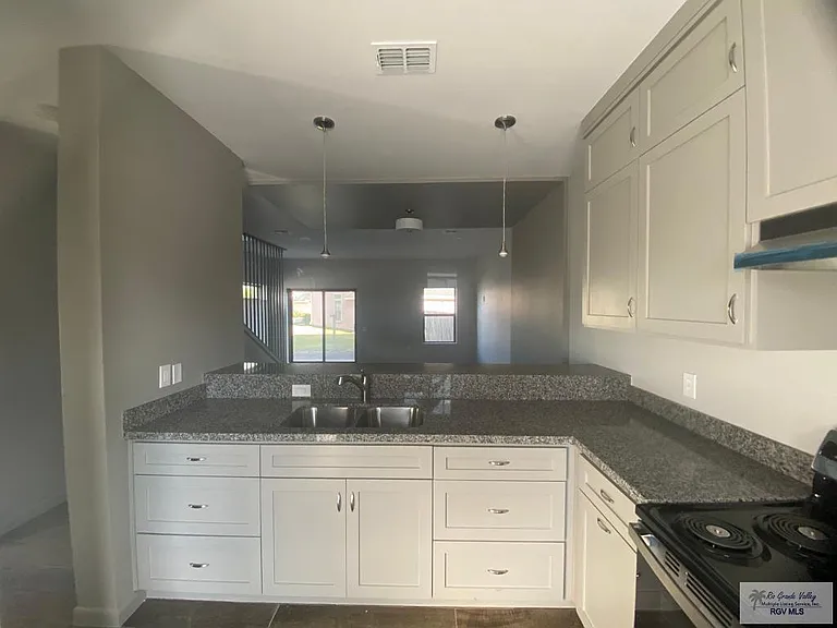 7100 Via Del Mar Cir #5 — Photo 7