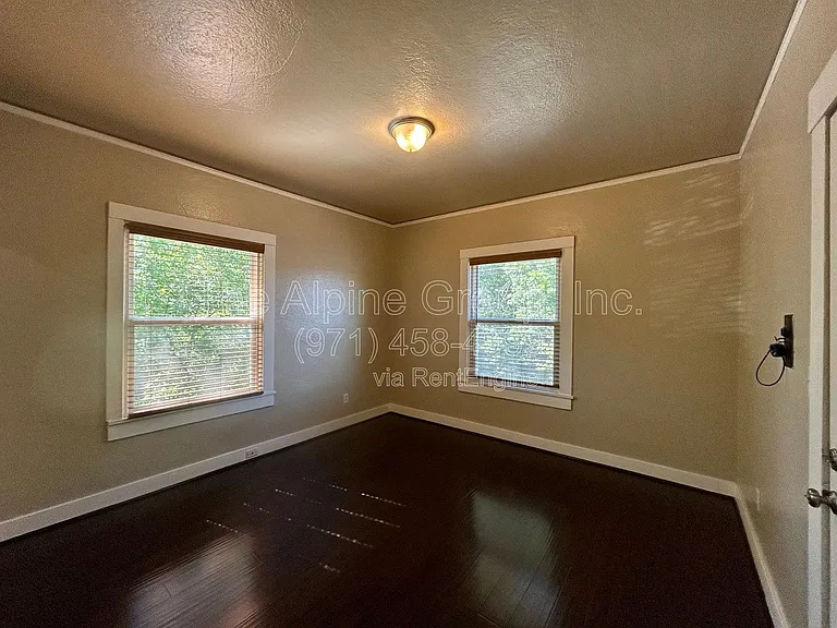2256 NW Overton St #7 — Photo 3