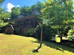 302 Sweet Lick Rd, Irvine, KY 40336