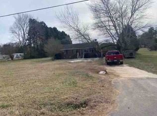 451 Old Limestone Rd W, York, SC 29745