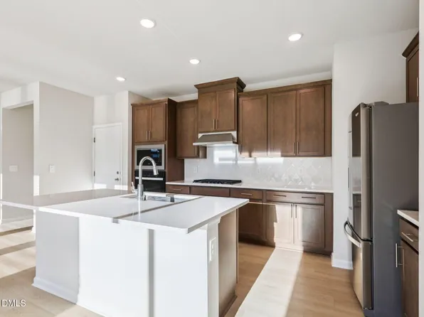 133 Field Sparrow Way, Clayton, NC 27520