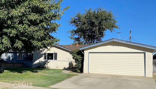 1st image of 2672 9th Ave