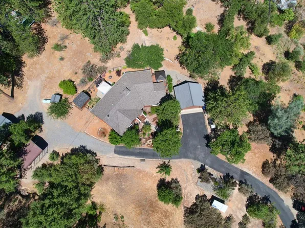 56261 Manzanita Lake Dr, North Fork, CA 93643