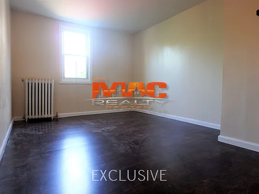 Rented by MAC Realty NY | media 26