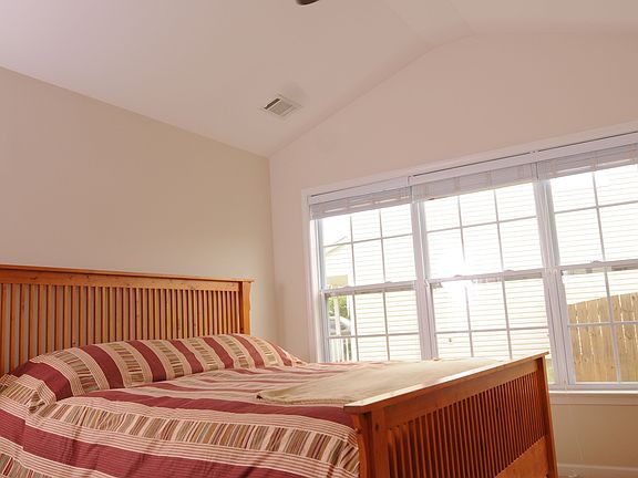 2nd image of 311 Grimes Dr