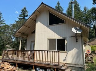951 Van Duzen Rd, Mad River, CA 95526
