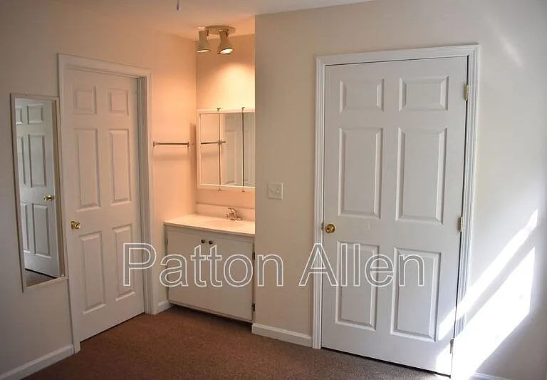 109 Citadel Dr #212 — Photo 4