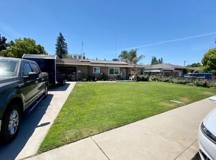15421 W C St, Kerman, CA 93630