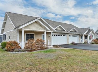 12 Stonehenge Cir #12, Tilton, NH 03276