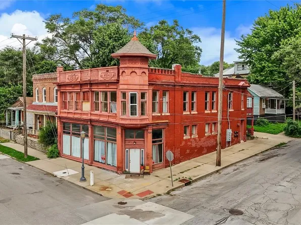 1421 Penn St, Saint Joseph, MO 64503