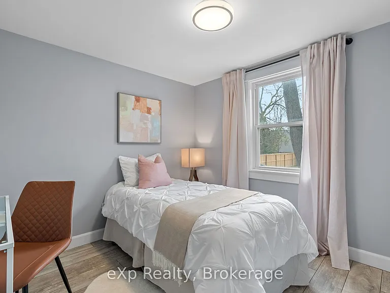 236 Sydenham St — Photo 21