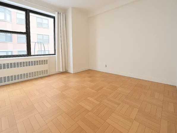 145 4th Avenue image 4 of 7