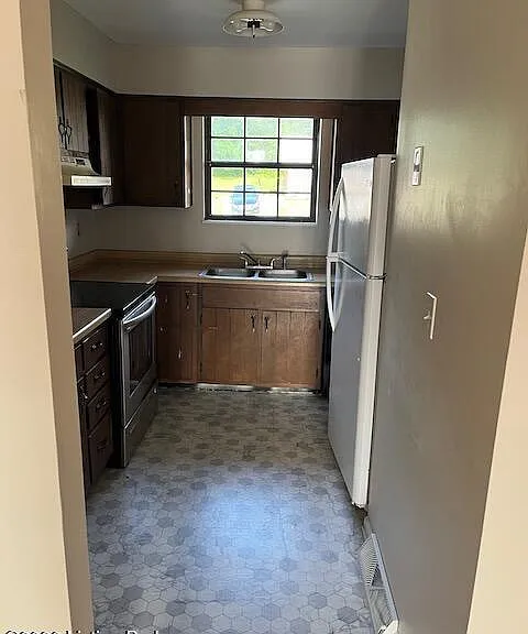 1705B Cliff Ridge Ct — Photo 8