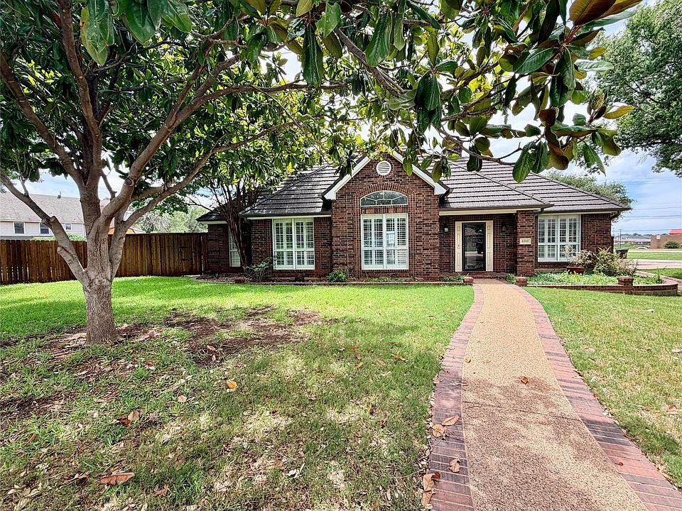 1st image of 4049 Inverrary Dr
