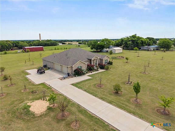3rd image of 118 County Road 274