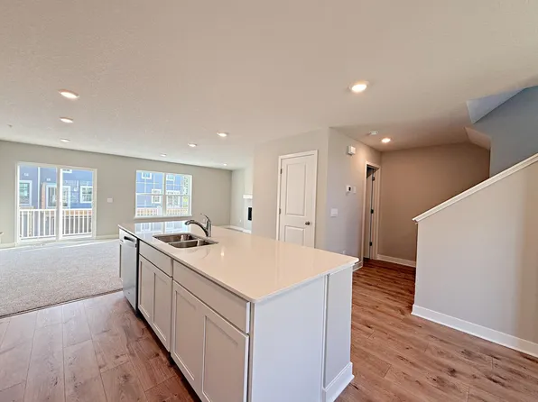 6724 Hinterland Trl S, Cottage Grove, MN 55016